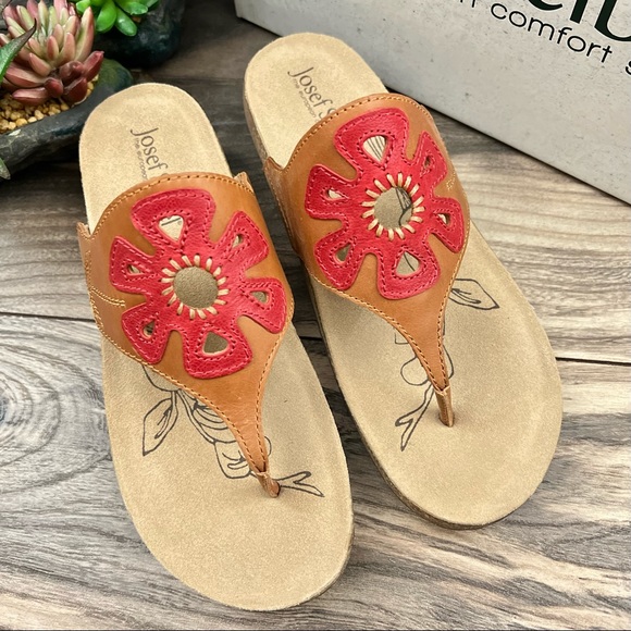 NIB Josef Seibel Natalya 09 Floral Leather Wedge Thong Sandal Cognac Combi - Picture 2 of 15